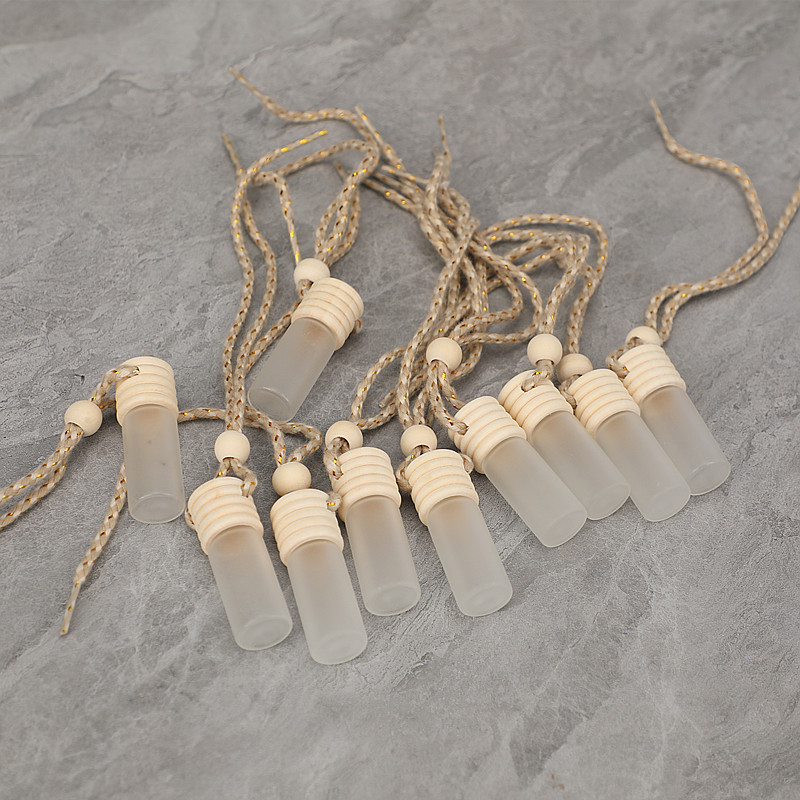 5ml Empty Pendant Auto Perfume Frosted Mini Perfume Bottles with Wood Lid Frosted Glass Bottle Essential Oil Container