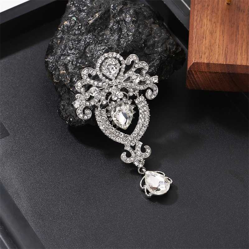Ny produkt Hot Selling Temperament Mens and Womens Brosch Fashion Glass Scarf Button Crown Crystal Poy Pin Collar Pin