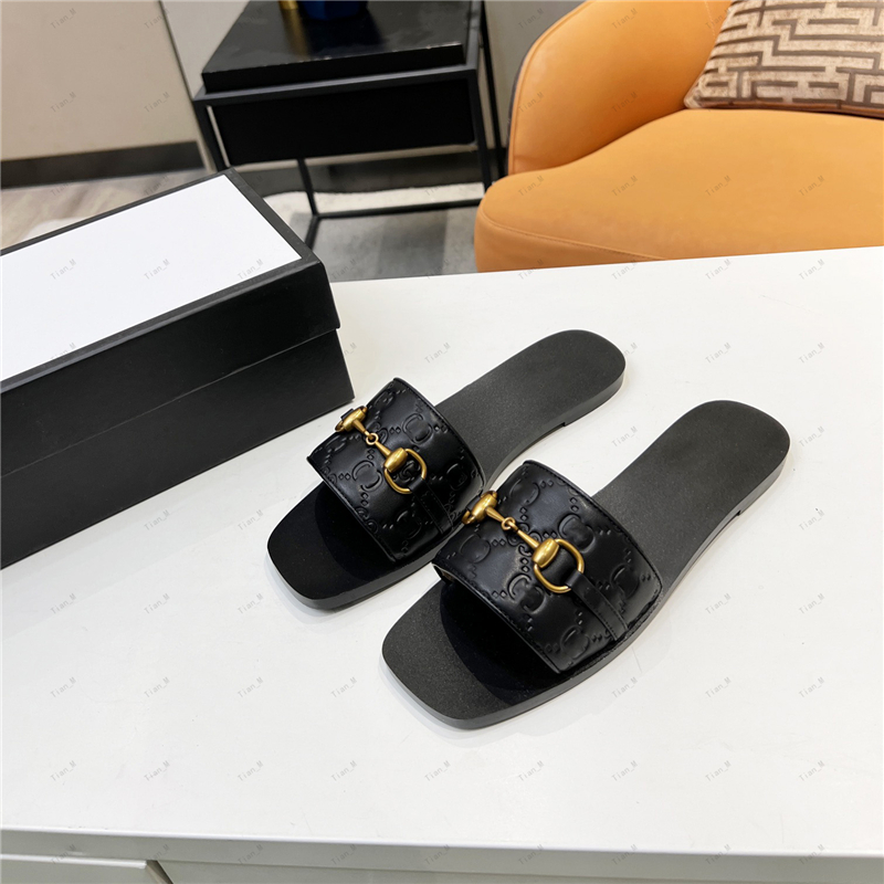 2024 HIGH Quality flat Slippers Sandals women Genuine Leather Fashion brand Luxury Designer buckle flip flops party shoes dress shoes Metal buckle