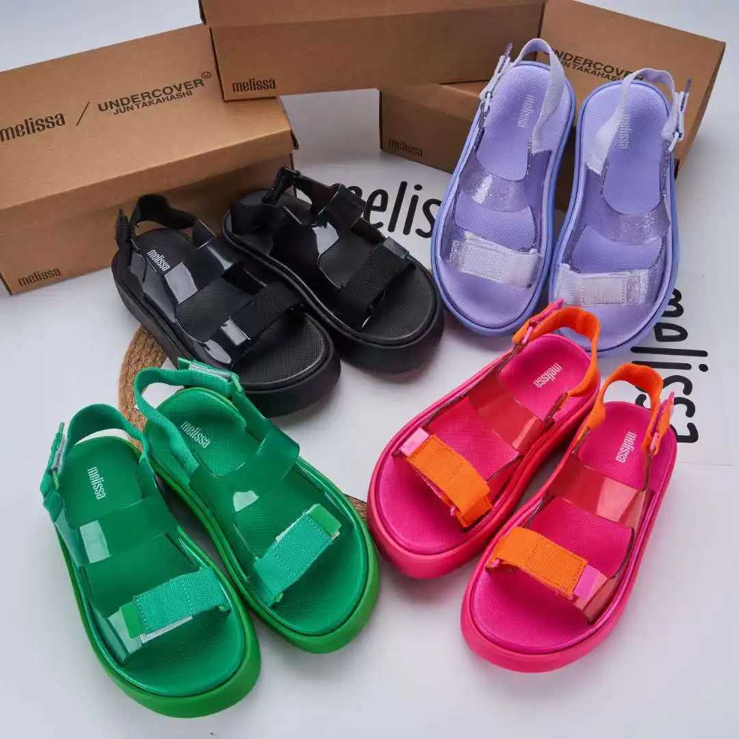 Sandals 2023 Melissa Womens Muffin Shoes Fashion Ladies Thick Soled Casual Sandals Adult Casual Beach Shoes Female Jelly Shoes SM184 J240228