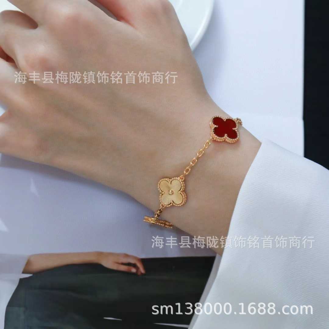 Designer Jewelry Luxury Bracelet VanCA Clover Necklace V Gold Plated 18K Rose Gold Natural Red and White Agate Jade Marrow Five Flower Bracelet