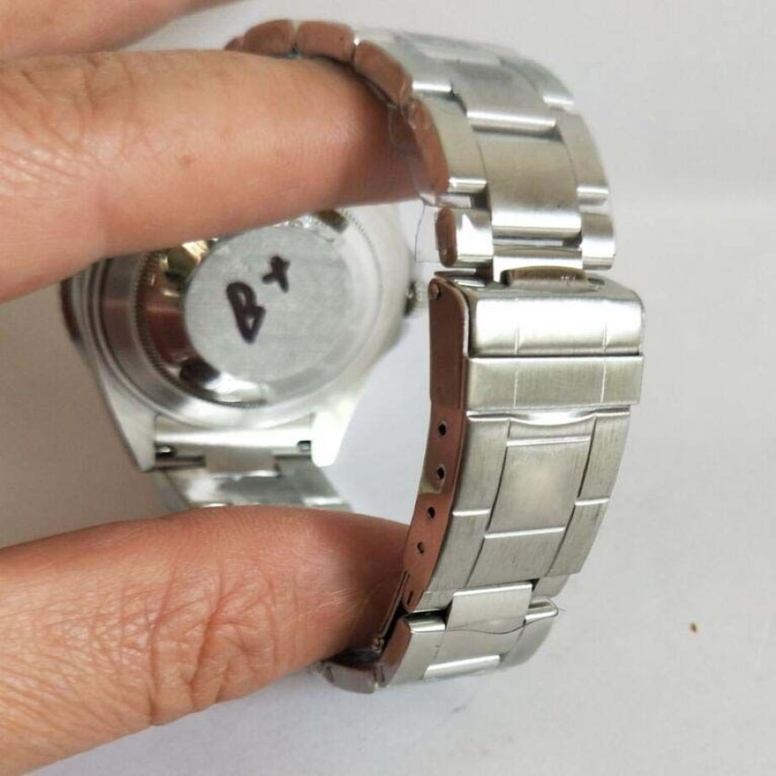 Top Selling BPF 2 Style Montres-bracelets pour hommes 40 mm Cadran noir Date automatique Asie 2813 Mouvement Saphir automatique lumineux First-clas325n
