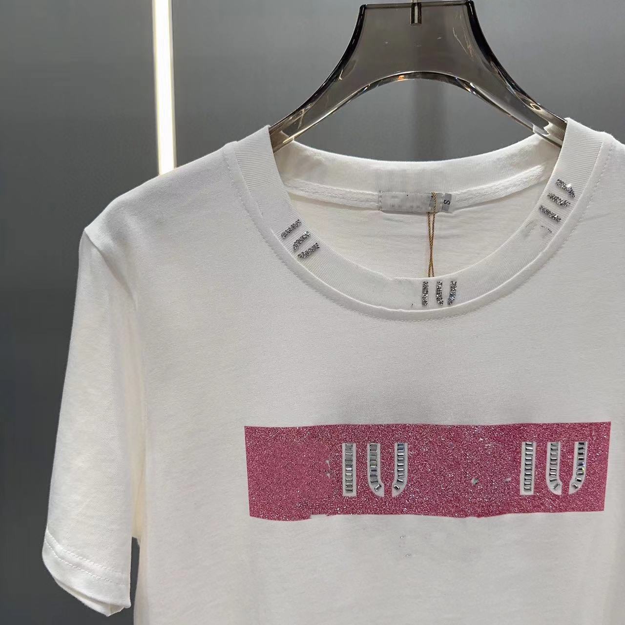 T-shirt à paillettes de styliste pour femmes, petit col rond, à la mode et respirant, nouvelle édition printemps 2024