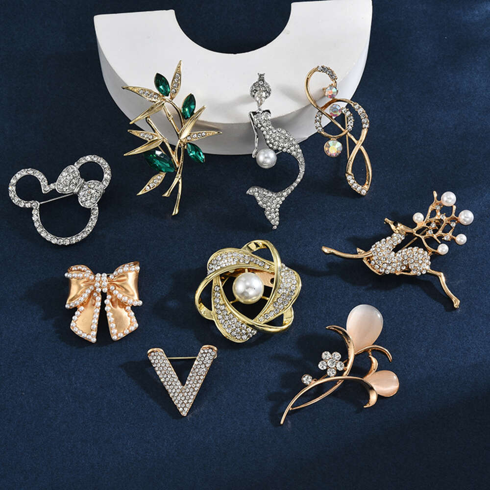 High End Niche, Light Suit, Bow, Rhinestone Brooch, High-end Alloy, Creative Clothing Accessories