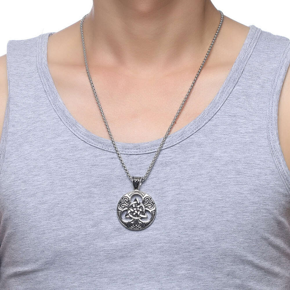 Collier avec pendentif en forme de cercle celtique, symbole Triquetra, breloque ronde avec chaîne en acier inoxydable, Punk irlandais, nœud concentrique, accessoires de bijoux, vente en gros