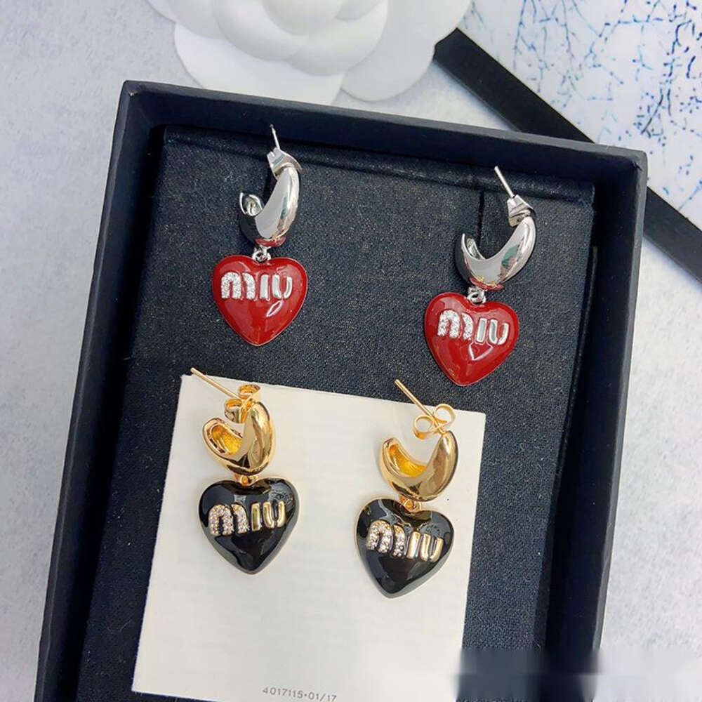 Miui Earrings Designer Women Original Quality Charm Love Earrings Peach Heart Light Luxury Temperament High-end S925 Silver Needle Earrings Female