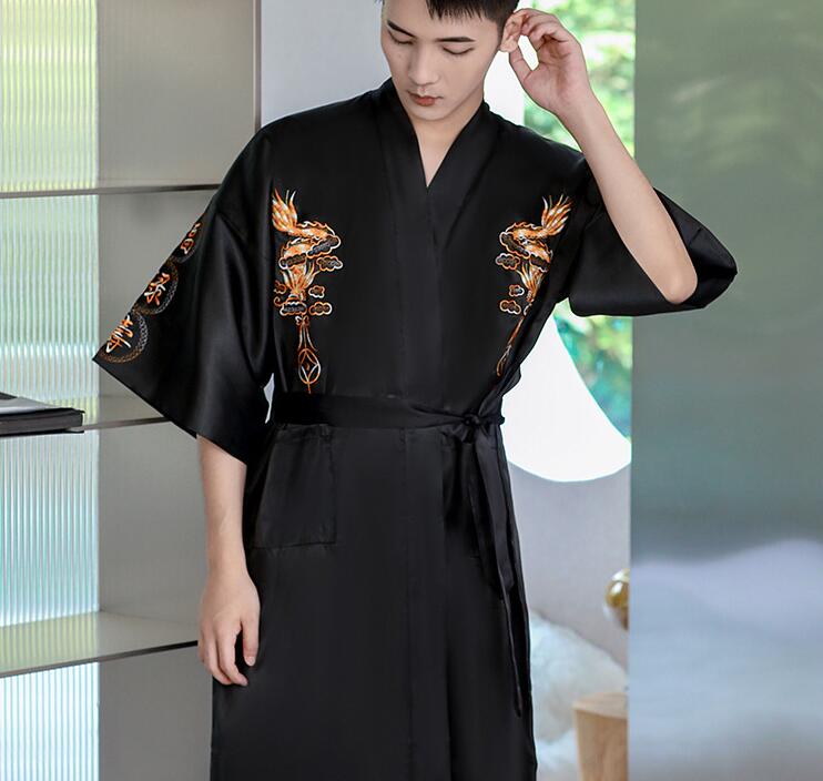 Heißer Verkauf Frühjahr Neue Chinesische Stil männer pyjamas Bademäntel Satin Bestickt Drachen Lose Bequeme Tang Nacht Robe Größe M L XL XXL