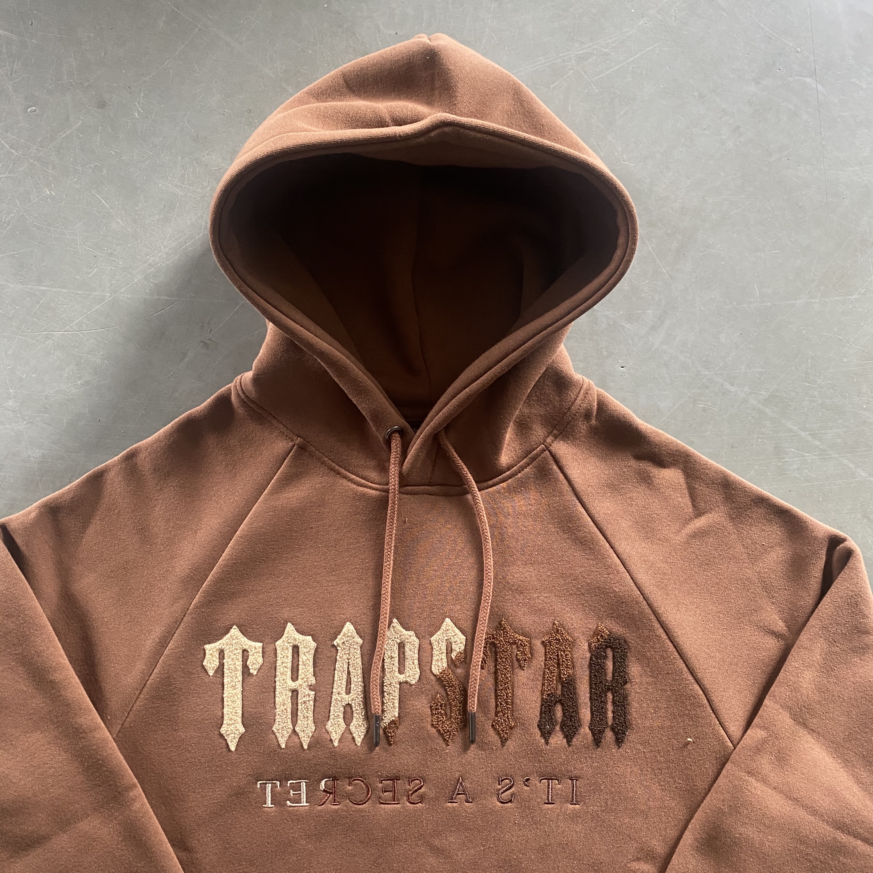 Costume de sweat-shirt Trapstar sport décontracté hauts et pantalons de survêtement de marque hip-hop brodés de haute qualité, même style pour hommes et femmes