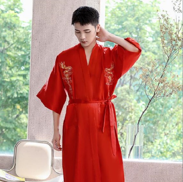 Heißer Verkauf Frühjahr Neue Chinesische Stil männer pyjamas Bademäntel Satin Bestickt Drachen Lose Bequeme Tang Nacht Robe Größe M L XL XXL