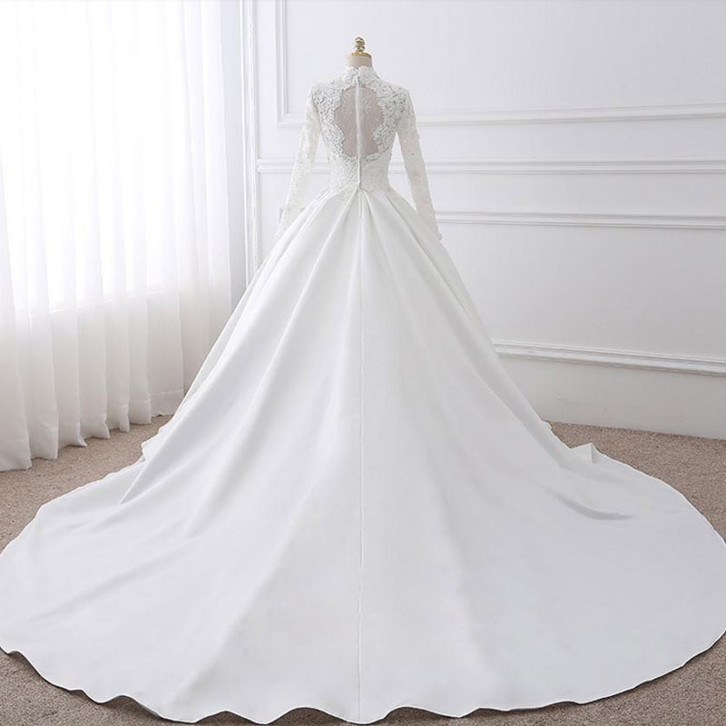 Elegantes A-Linie-Hochzeitskleid mit hohem Kragen und vollen Ärmeln, Perlenapplikationen, Spitzensatin. Einfache Brautkleider können individuell angepasst werden