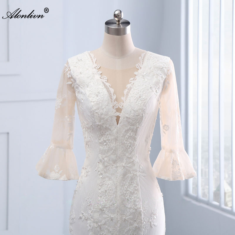 Abito da sposa a sirena con scollo a V stile chic Alonlivn con applicazioni in pizzo con strascico a mezza manica Abiti da sposa a tromba