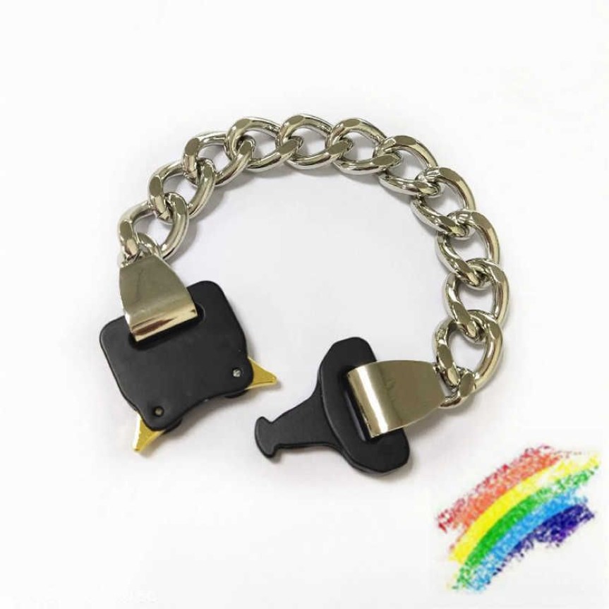2021ss Alyx Bracelet accessoires bouton en métal Alyx chaîne collier hommes femmes Alyx Bracelet ceintures Q0717288E