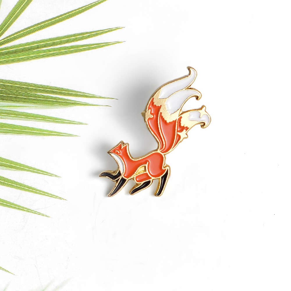 New Exquisite Fox Brooch Clothing Accessories Cartoon Cute Enamel Clip Anti Slip Buckle