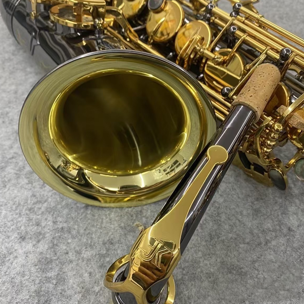 New Arrival ST130 Black Lacquered Gold Alto Saxophone E-flat Brass Fine Carved Jazz Instrument with Accessories