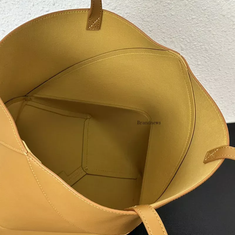 Sac à bandoulière pliable en cuir véritable, sac à main en cuir de veau, conception géométrique, fourre-tout de voyage de grande capacité, sacs seau de Shopping, sacs à bandoulière de luxe à la mode 2479