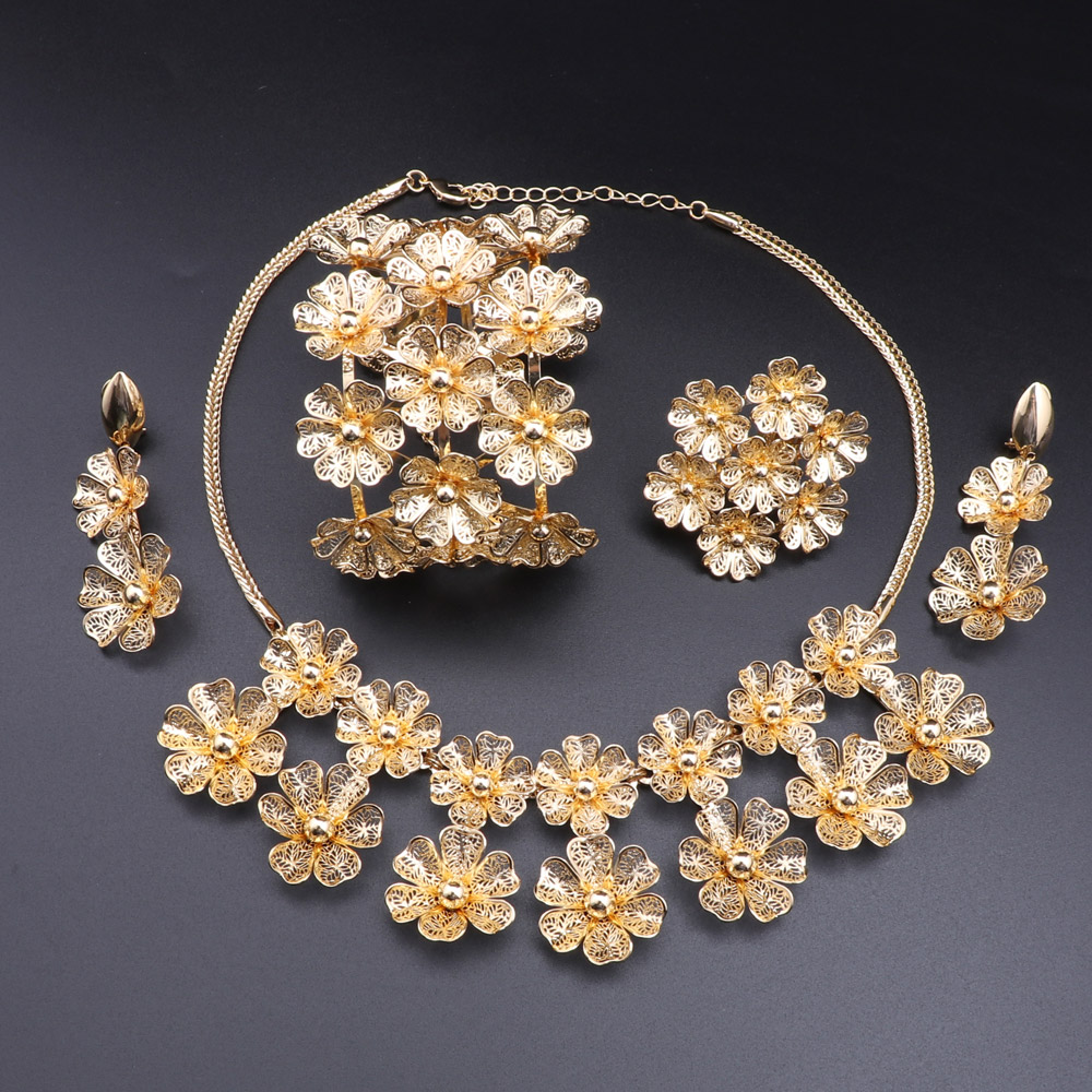 Luxury Dubai Gold Color Flower Jewelry Set Italy Elegant Women Necklace Earrings Bangle Ring Bride Wedding Party Accessories