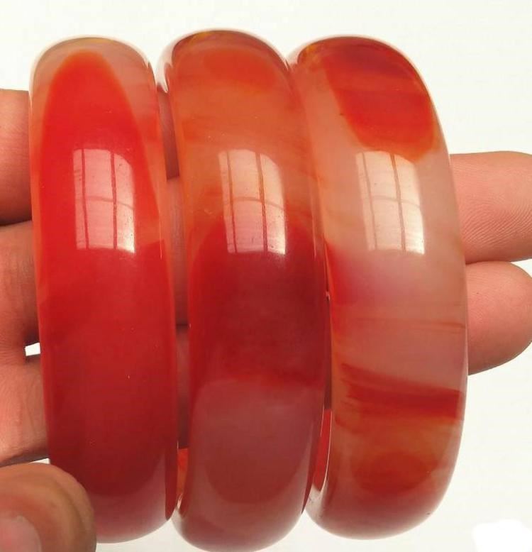 Bracelet rouge flottant en agate rouge sang de poulet pour femme