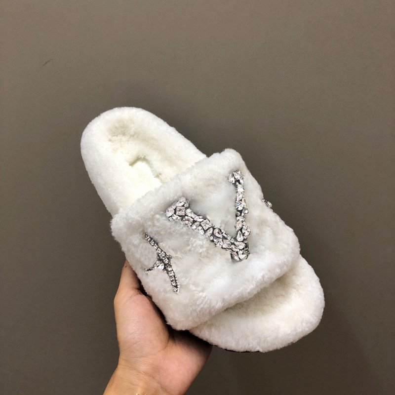 Designer Sandal wool fur slippers rhinestone womens sandals ladies fashion fluffy fuzzy slippers winter indoor office casual sandales with box size 35-42