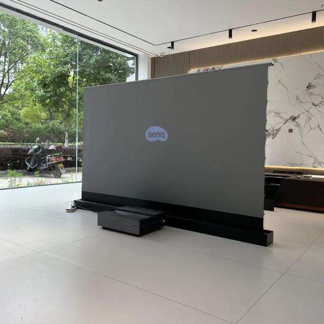 110 Inch 8K HD Movie UST ALR Electric Motor Floor Rising Projection Display Screen For Ultra Short Throw Laser TV Projector