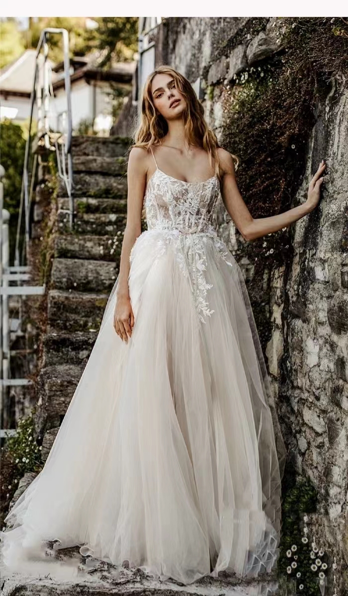 Handmade Beaded A-Line Wedding Dresses Lace Strap Round Neck French Light Luxury Sim HS5040