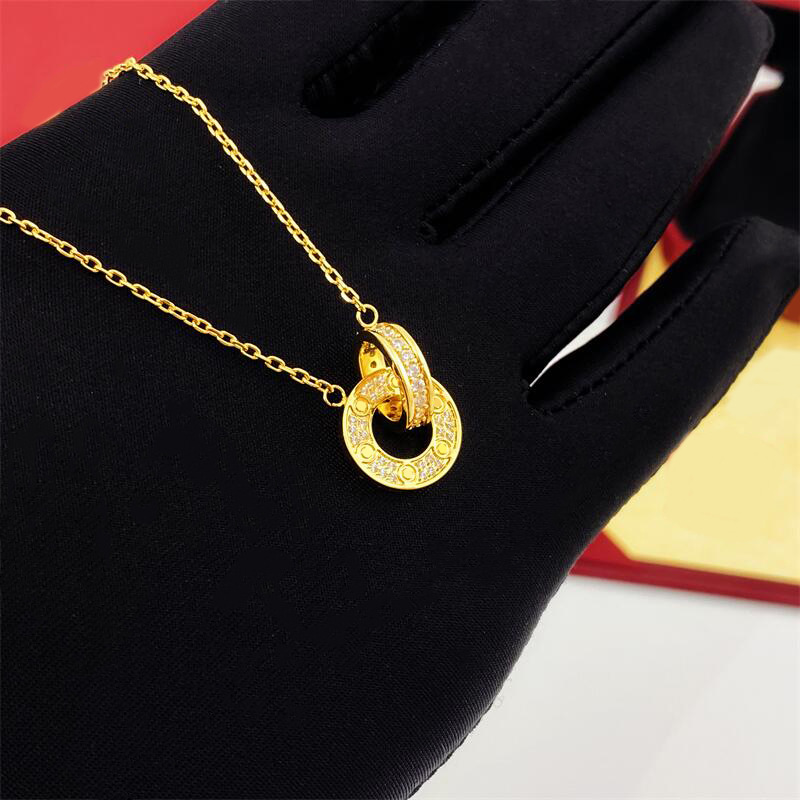 Full diamonds Double Ring pendant neckalce For Women deluxe Necklace Love Titanium Steel Jewelry Lobster Buckle Fashion Valentine's Day Gift