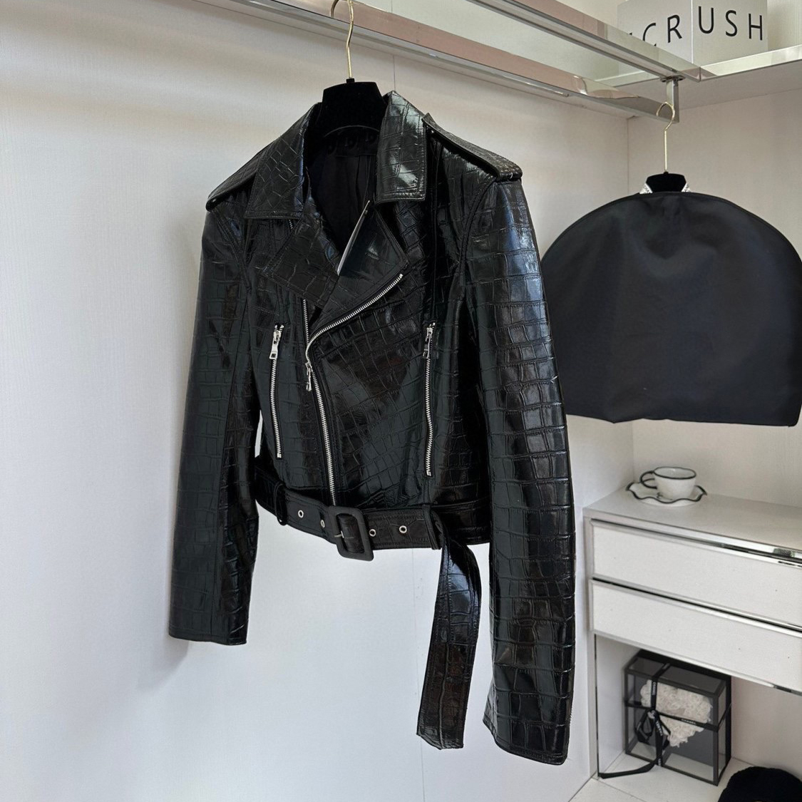 Bal letter mian womens Biker Leather Jackets Coats Cowhide Slim Fit Short Motorcycle Coats Femal Tops