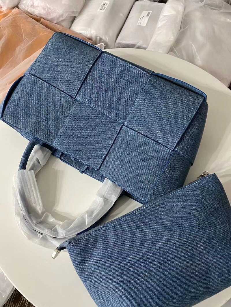 Sacs de créateurs pour femmes BottegvVeneta Sacs fourre-tout Sacs à main en cuir tissé Célébrité Internet de haute qualité avec la même toile Mode Polyvalent Denim Tissé Fourre-tout B HBC1