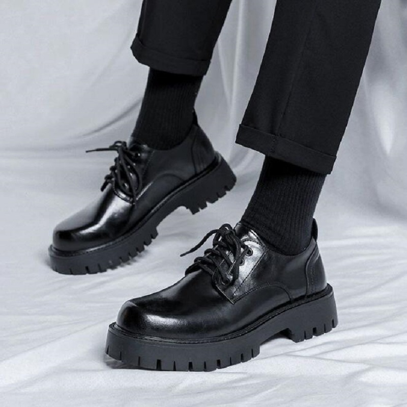 Мужская кожаная повседневная обувь на платформе, черно-белые винтажные мужские модельные туфли на шнуровке, деловые оксфорды, модные свадебные туфли на плоской подошве 1AA49