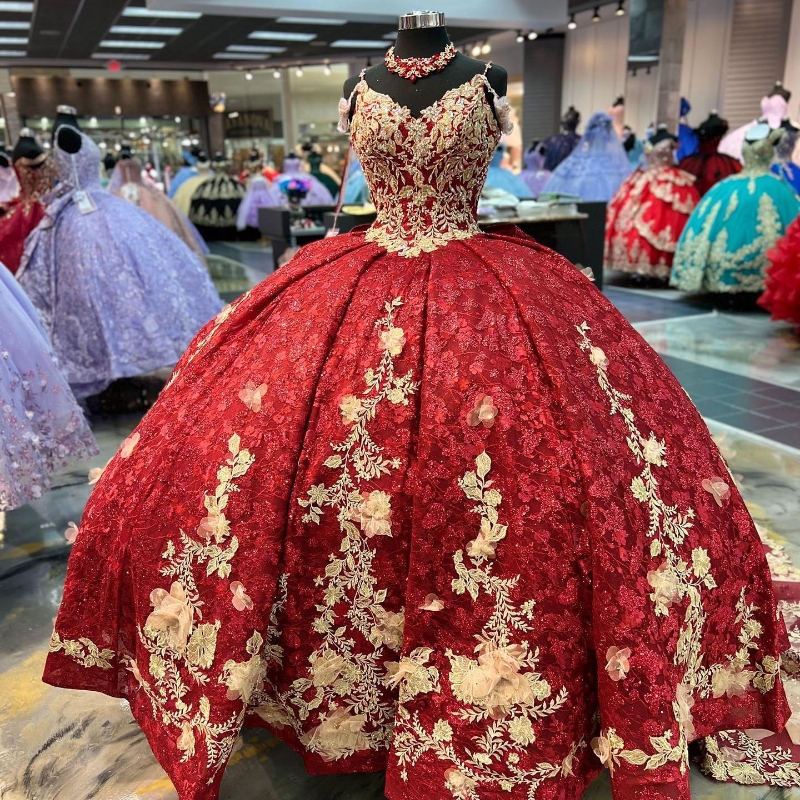 Luksusowy czerwony błyszczący cekinowy sukienka Quinceanera 2024 Suknia imprezowa Księżniczka Złote Koronki Aplikacje Flower Spaghetti Pasek Vestidos de 15