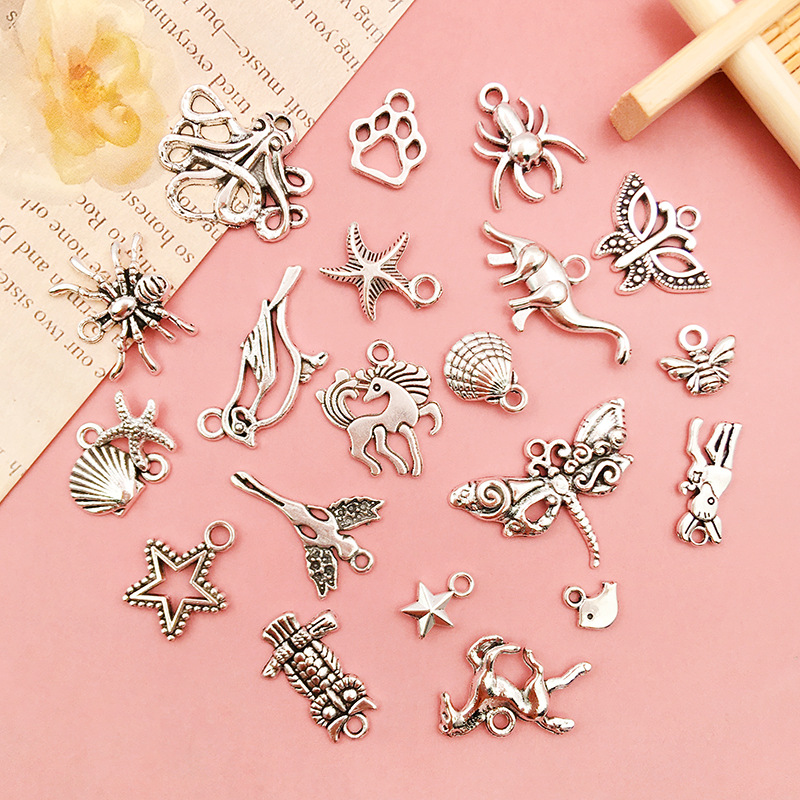 20st/väskor charm för DIY smycken armband halsband nyckelring som tillverkar leveranser bläckfiskfisk fjäril metall halloween julhänge tillbehör