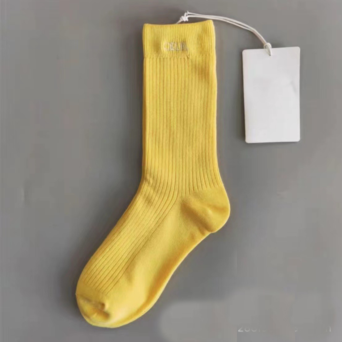 Chaussettes pour hommes et femmes, longueur moyenne, lettre cylindrique brodée, bas de sport décontractés en coton