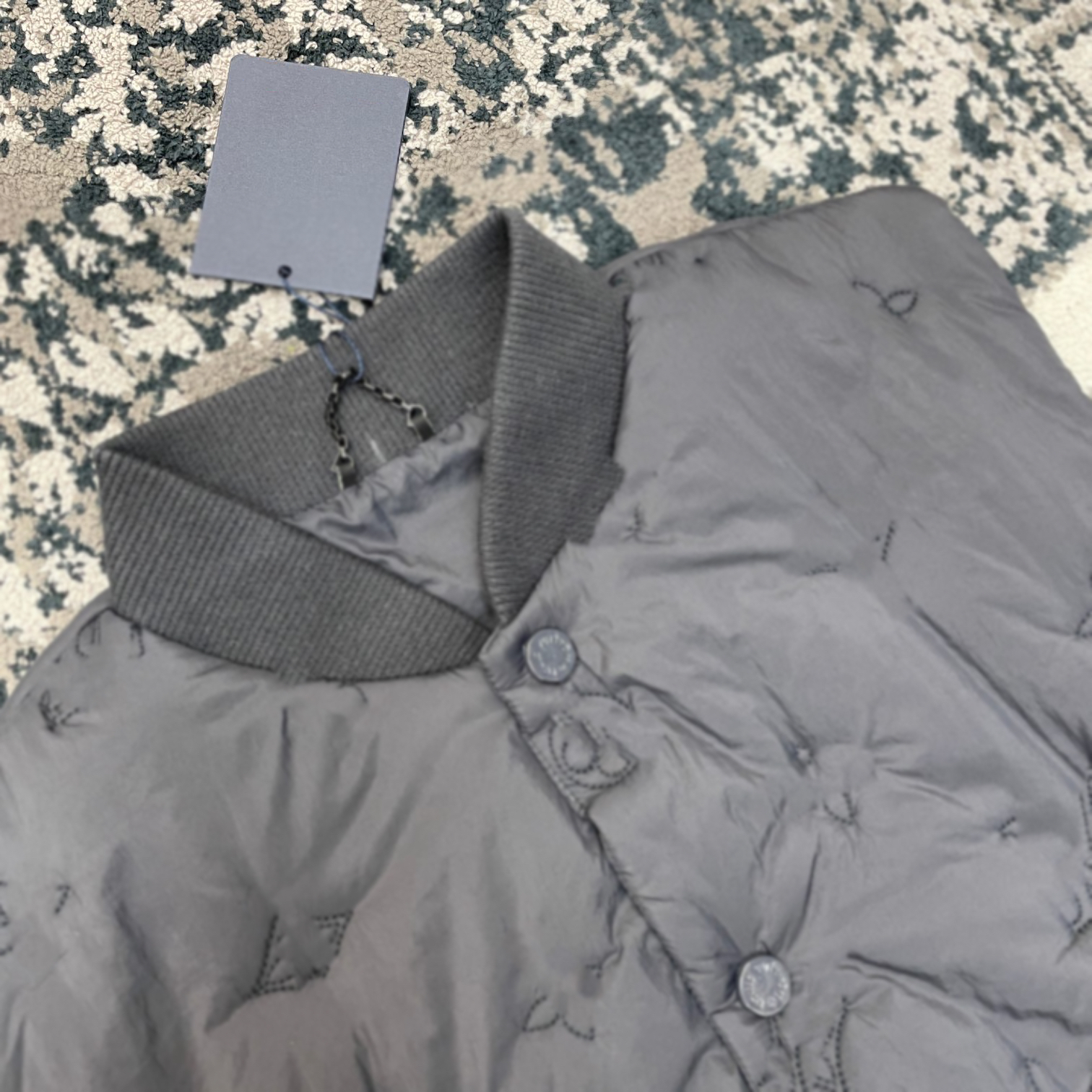 23FW 가을과 겨울 이탈리아 파리 남성 디자이너 조끼 따뜻한 남자 여성 패션 코트 다운 재킷 아웃복 L0902.