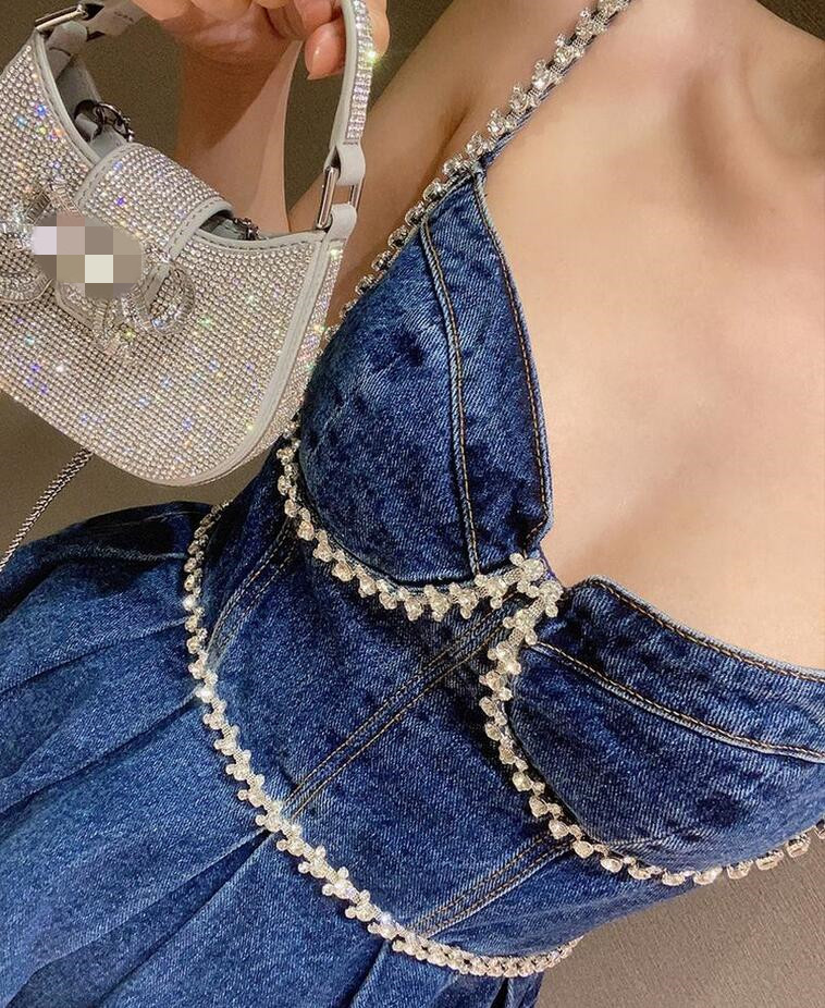 Tidigt hösten 2023 Ny Self Self Po-tra-it Design Rhinestone Shoulder Strap Denim Sling Dress Elegant Celebrity Denim Dress