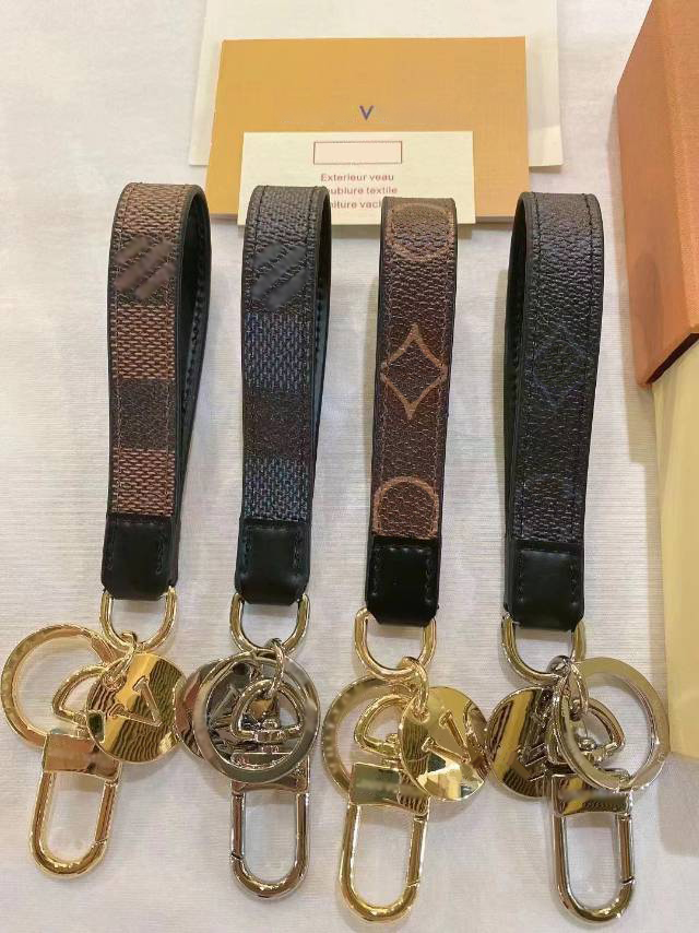 Berömda BrandCherrycar Keychain Leather Keychain Men Women 2023 modevarumärkesdesigners Sko Keyring Toppkvalitet Metall lyx Llaveros Bag Pendant Accessories MUL