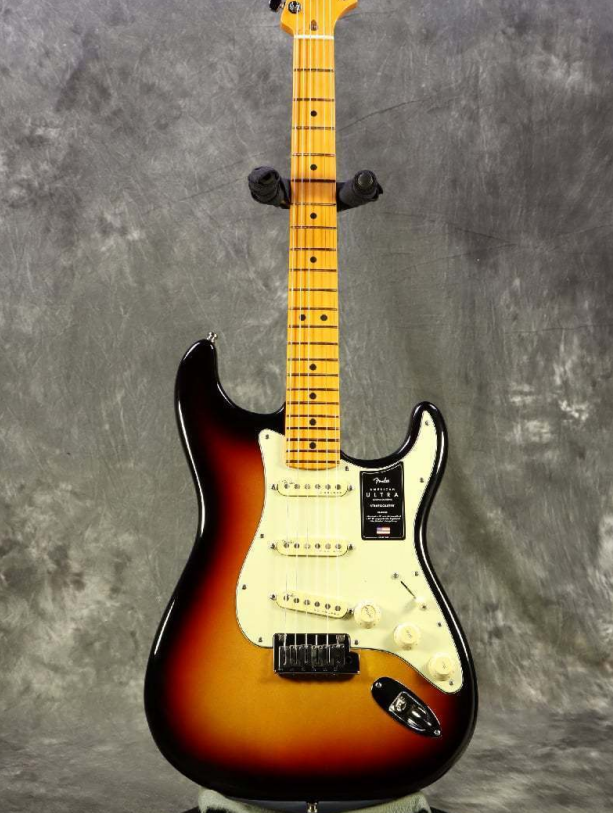 Ultra St Maple Fingerboard UltraBurst Electric Guitar som samma av bilderna