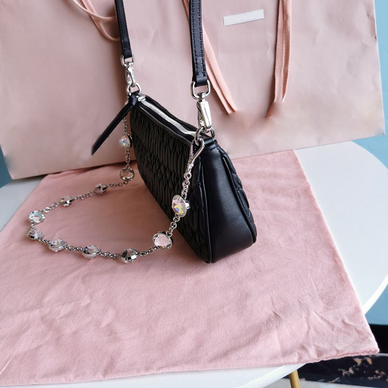 Женская сумка высшего качества с клапаном, сумки через плечо из натуральной кожи, черный, белый цвет, небольшой кошелек с цепочкой из кристаллов, сумка на плечо с коробкой