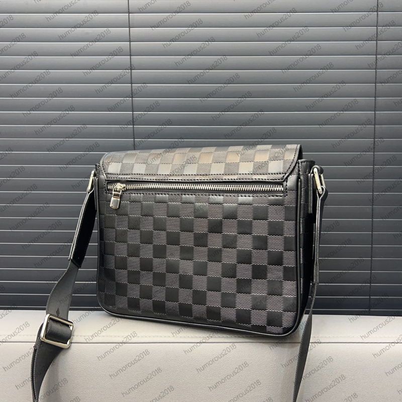 Designers District Checkered grain leather handbag women Shoulder messenger bags Adjustable strap Commuting BagM30851 M30850N42711