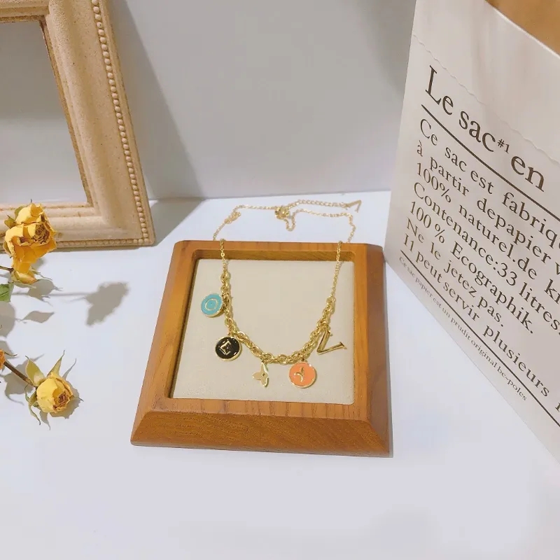 Женская дизайнерская цветная подвесная ожерелье Кожеры Корех Корех 18K Золотая из нержавеющей стали ожерелья эмалевые ожерели