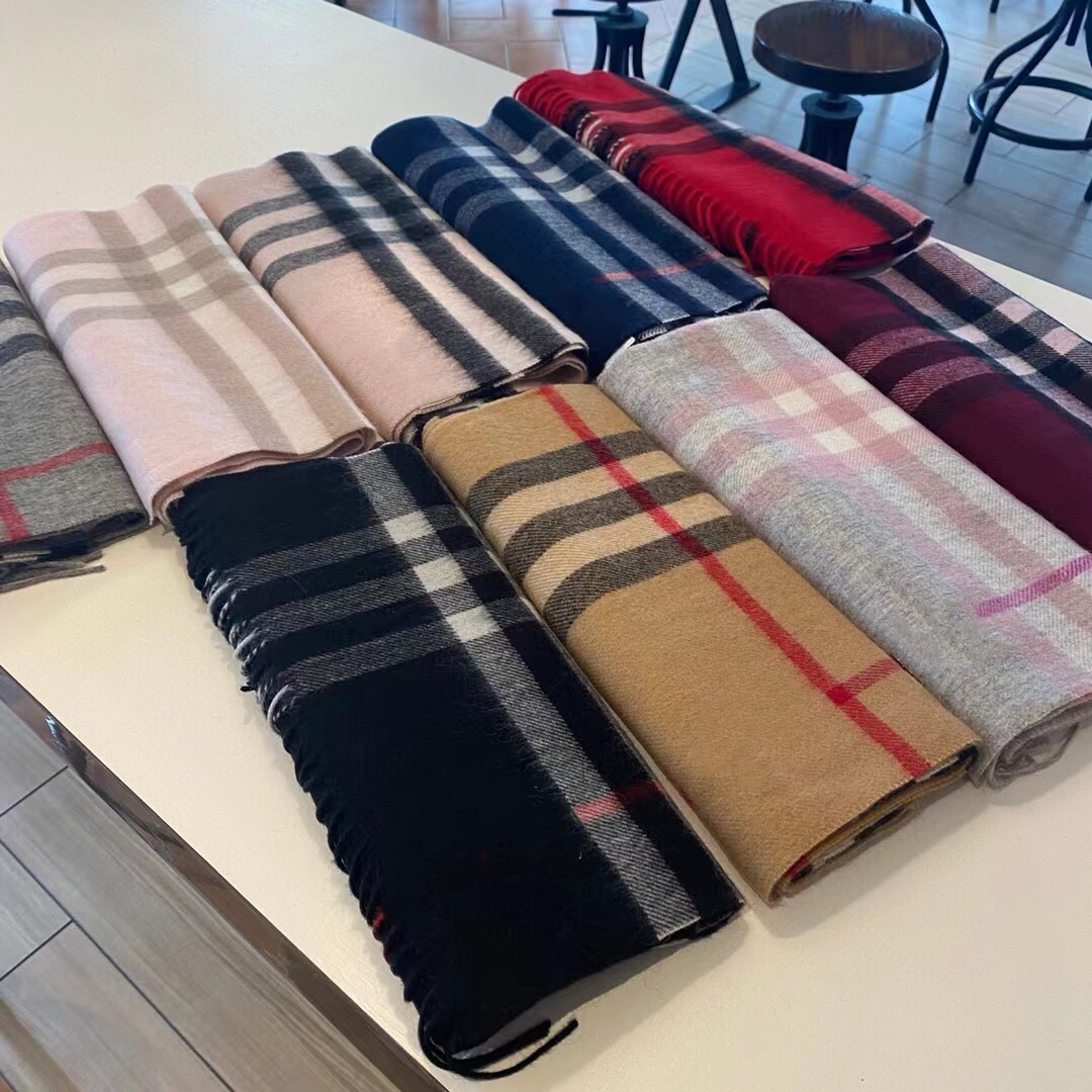 STYLA MEN KVINNA KASSMERE SCARVES CLASSIC PLAID DESIGNER SCARVF mjuk lyxens höst och vinterlånga Scarvf -semestergåvor måste ha 9 stilar