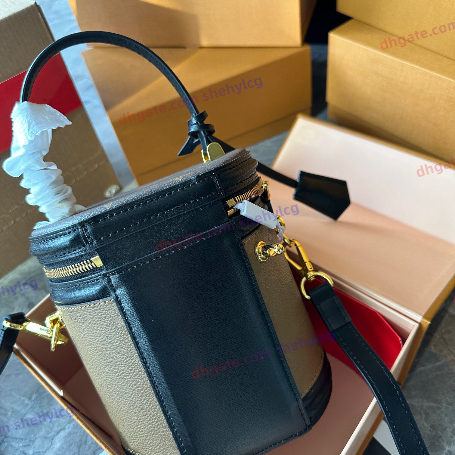 luxurys designers shoulders bag fashion lady leather zipper Cannes bags cylinder cases toiletry kits tote women crossbody purse wallets Handbag