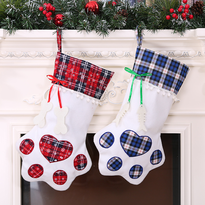 Hot Xmas Hanging Decorations in Christmas Pet Santa Sack Polyester Cat Buffalo Plaid Christmas Stocking Anpassa för husdjur