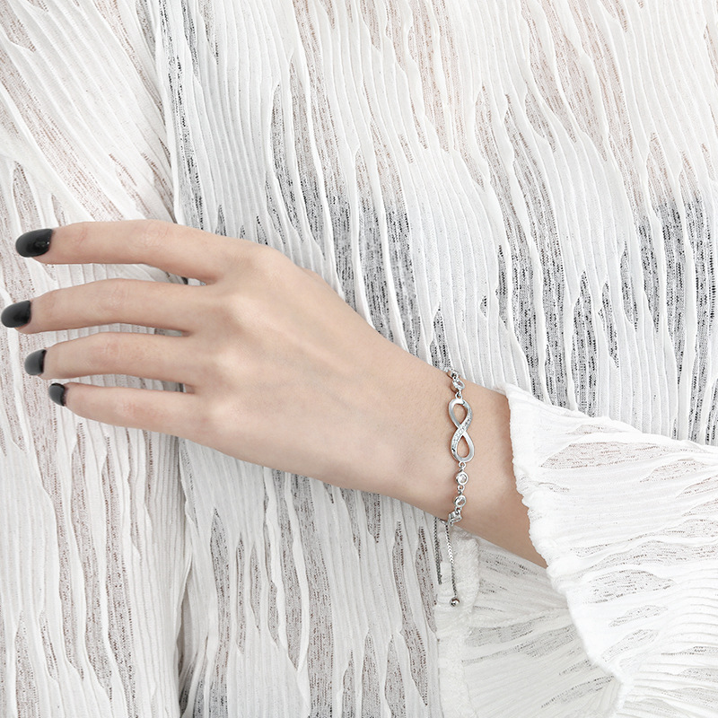 Luxuriöses Damen-Schmuck-Silber-Charm-Armband, Designer-Glücks-8-Symbol, Liebe, Unendlichkeit, Roségold-Armband, modisches, vielseitiges Kupfer-Intarsien-Diamant-Armband