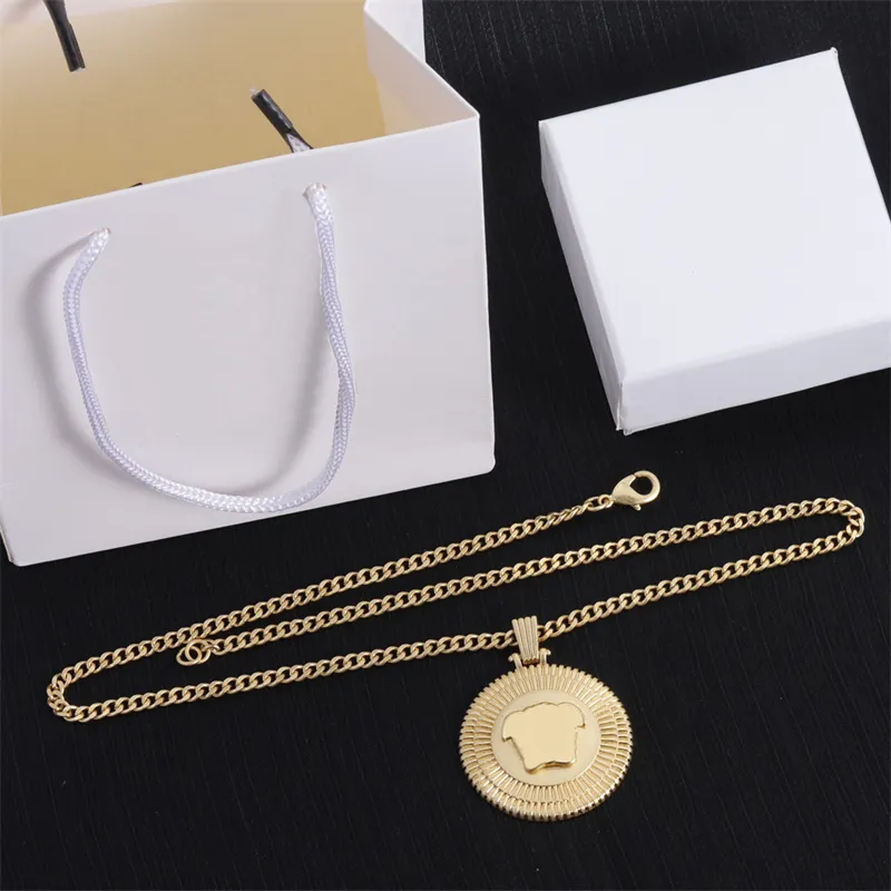 Designer Gold Pendant Womens Chain Jewerlry Golden Chains Necklace Fashion Mens Necklaces Love Collier 239133D