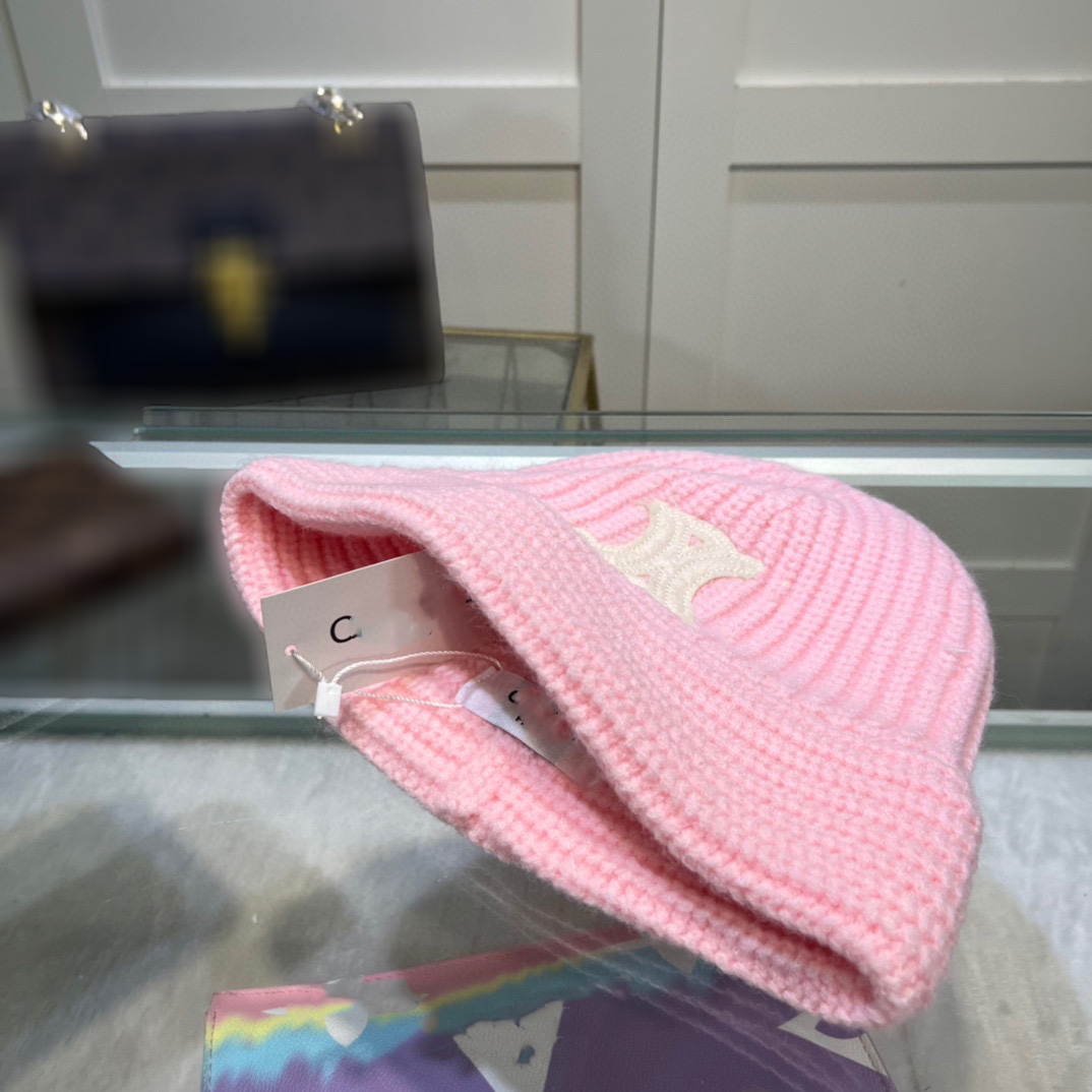 Berretto di lusso Cappello lavorato a maglia di design Cappello da pescatore alla moda Materiale morbido e confortevole adatto lo sci alpinismo all'aperto