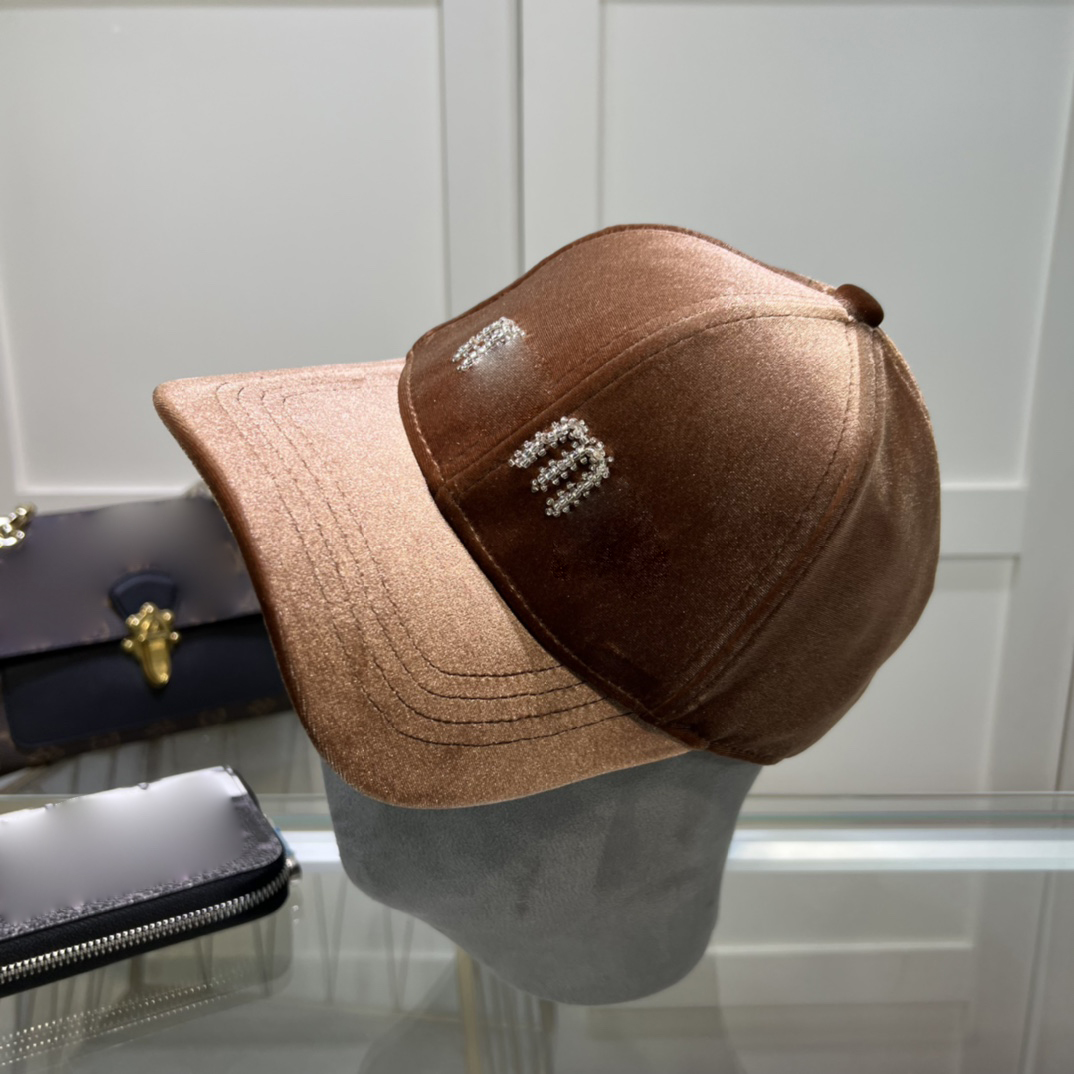 Casquette de luxe de styliste pour femmes, automne et hiver, lettre en cristal brodée, taille réglable