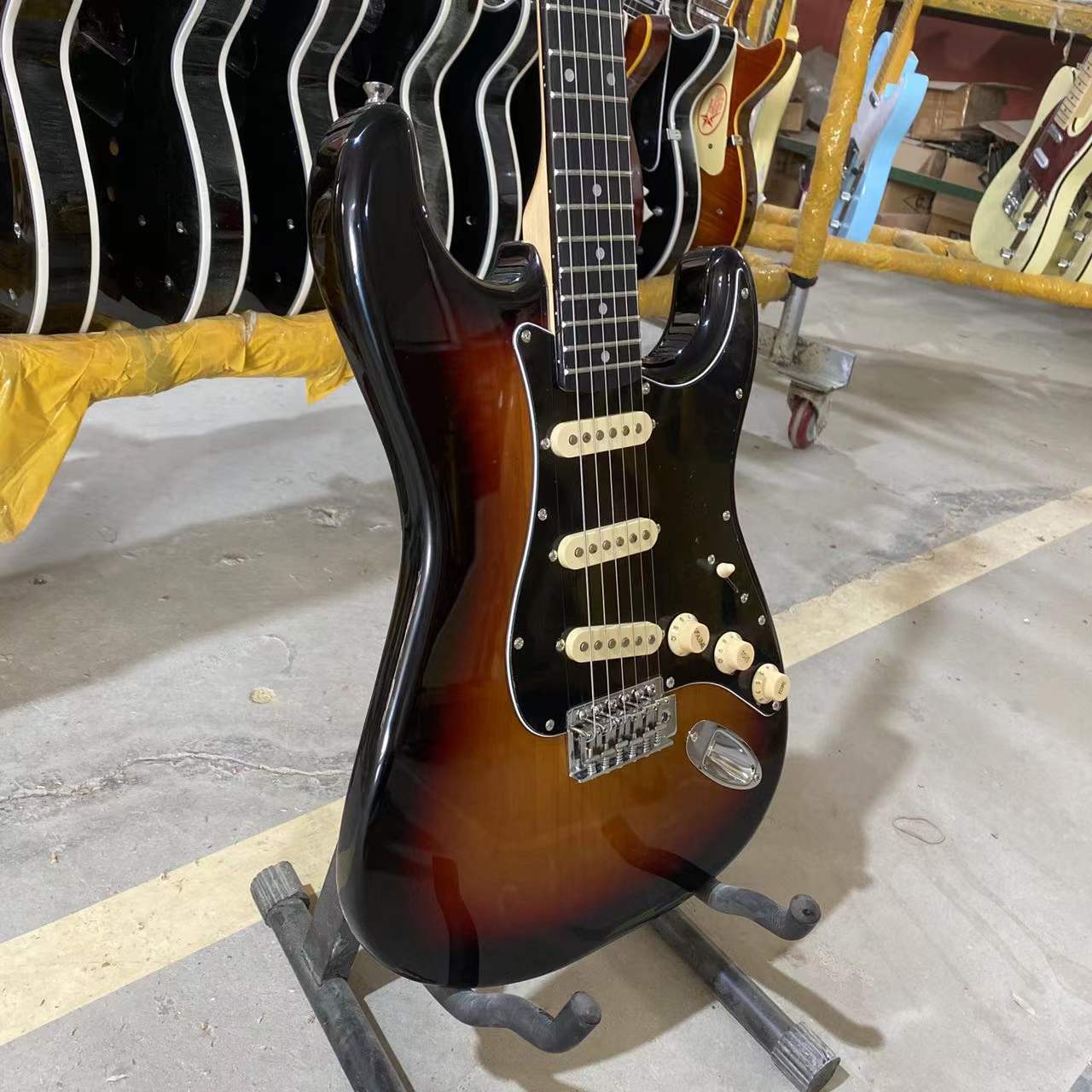 ST версия электрическая винтажная гитара цвета Sunburst Elder Wood Body черная накладка хромированная фурнитура высокое качество гитара Бесплатная доставка