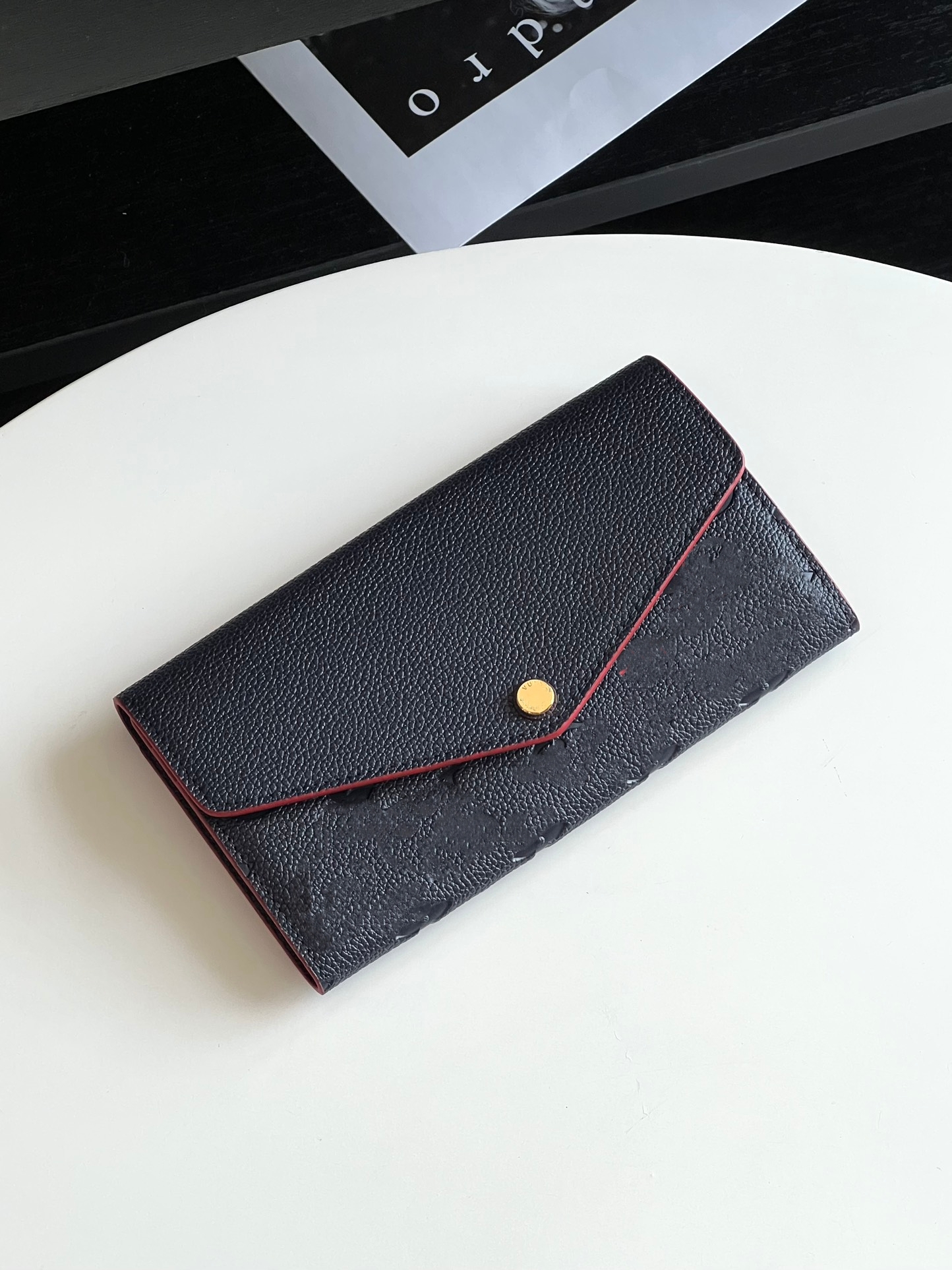 Portafogli lunghi da donna di marca di lusso Portafogli con cerniera in rilievo Lettera Hasp Pochette di marca Portamonete femminili di marca Portamonete lager Borse carte Portamonete con cerniera