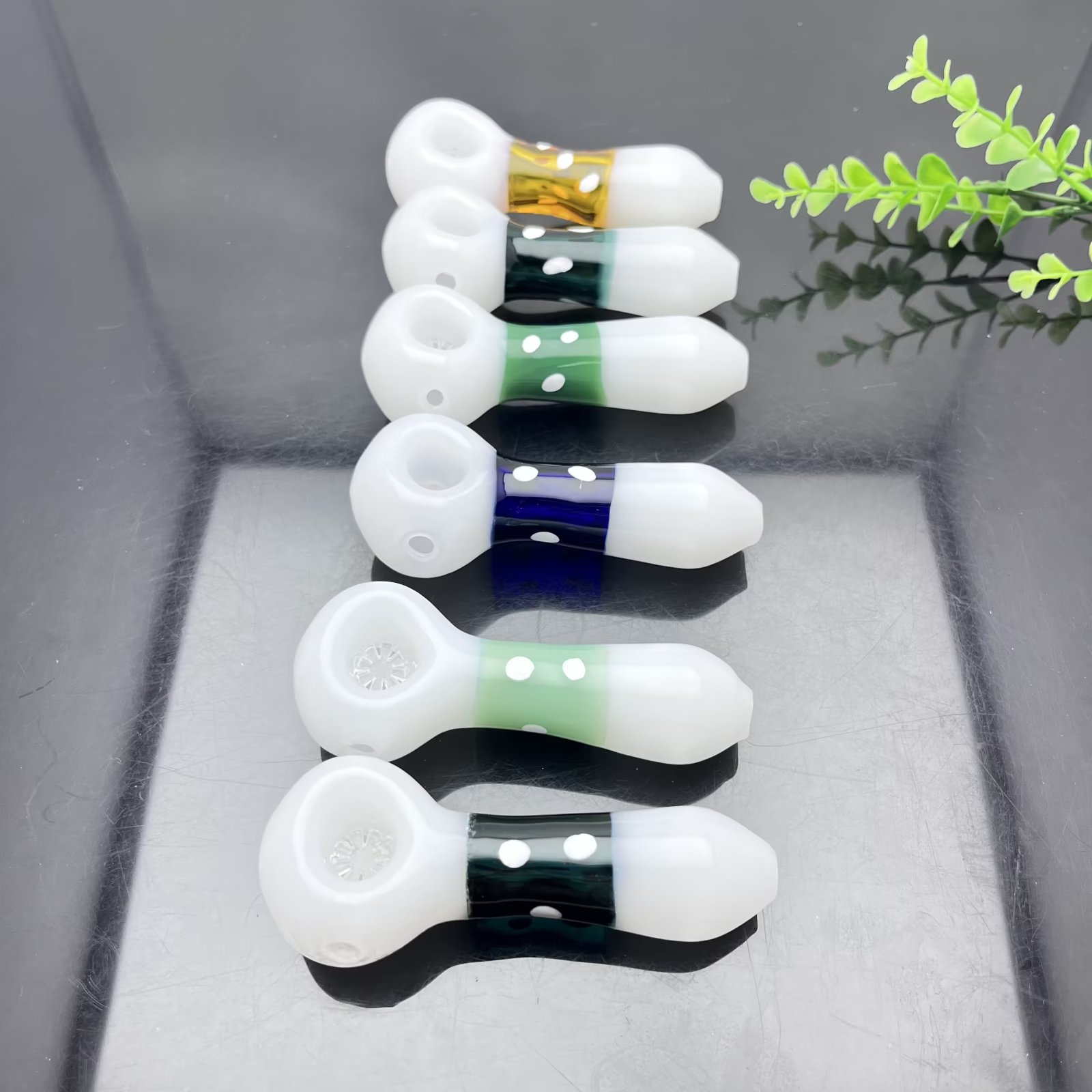 Tubos de fumaça Hookah Bong Glass Rig Oil Water Pipe Novo tubo de vidro de jade branco colorido