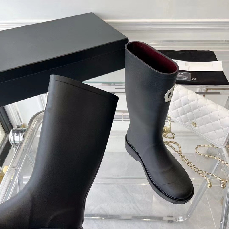 Bottes d'équitation de haute qualité pour femmes, doublure rouge sans genoux, classique noir, début d'automne, nouvelles bottes de cavalier surélevées, chaussures pour femmes rétro, 2023