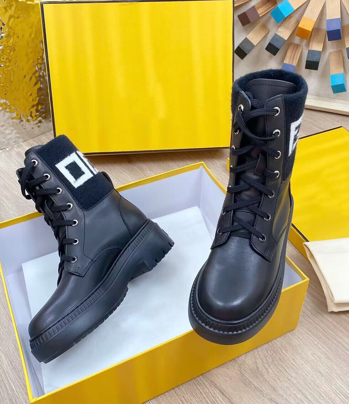 Zimowa marka Domino Kostki Czarne brązowe skórzane palce u stóp Uciek Sole gumowy motocyklista Martin Boots Elastyczne komfortowe sukienka Lady Booties Walking EU35-41